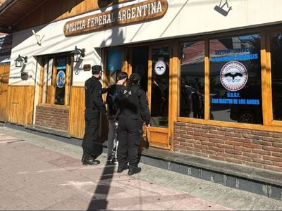 Detuvieron a cinco personas acusadas de vender drogas en San Martín de los Andes