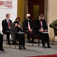 Tras el contagio de AMLO, en el gabinete ahora sí usan cubrebocas
