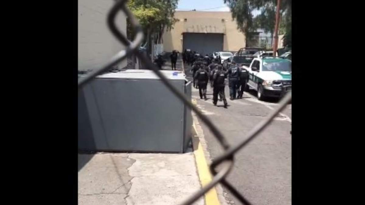 Granaderos en el Reclusorio Oriente