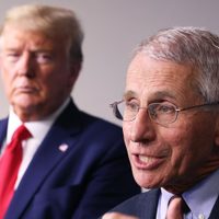 Trump insinuó que despedirá al principal epidemiólogo del país después de las elecciones