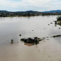 Número de muertos por inundaciones en Vietnam aumenta a 90