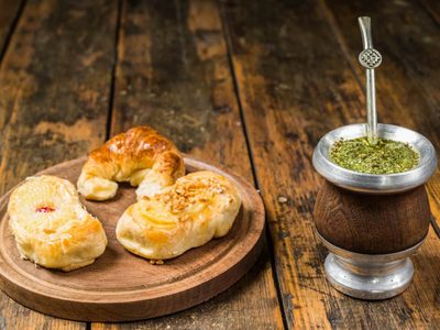 Facturas de crema pastelera y dulce de leche: la receta fácil e ideal para el mate