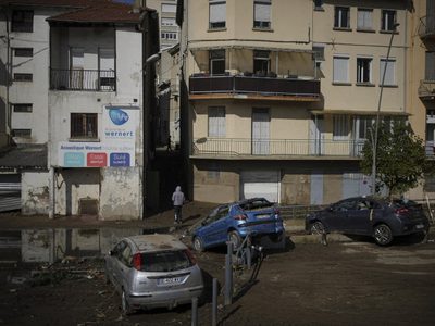 Francia: fuertes lluvias causan daños, cortes de energía y las peores inundaciones en décadas