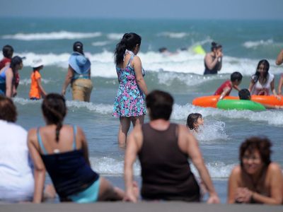 Cierran playas y otros lugares turísticos en Veracruz por covid-19