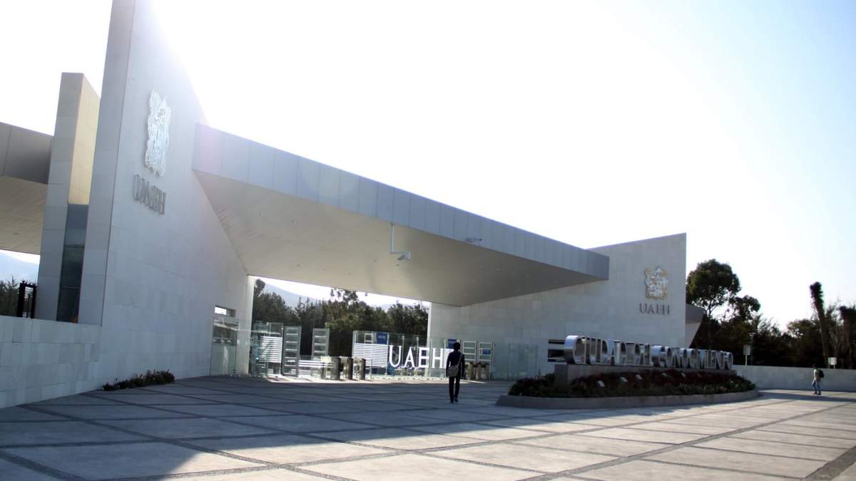 Estudiantes acusan a la UAEH de presunto fraude en becas de posgrado
