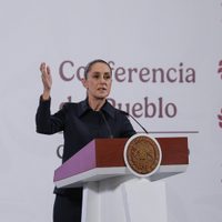“En términos legales, lo pueden tener”: Sheinbaum sobre pensiones “doradas” de Zaldívar y Cordero