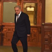 AMLO llama a connacionales en EU a no votar por candidatos que estén en contra de México