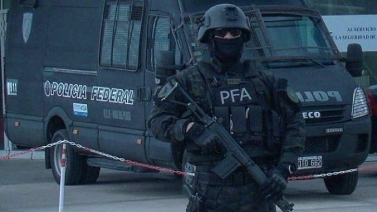 Allanamiento en Cutral Co. Fuente: La Voz Neuquén