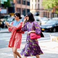 Estar a la moda y mantener tu estilo personal es posible: cómo combinar tus prendas como una experta