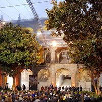 Peña Nieto inaugura exposición 'Vaticano: de San Pedro a Francisco”… hablando de futbol