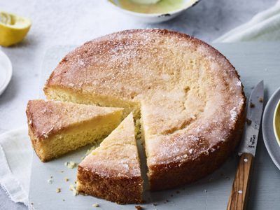 Sin productos de origen animal: aprendé cómo preparar una torta súper esponjosa