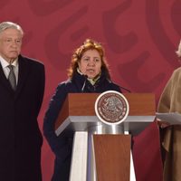 "No descarten ninguna línea de investigación", pide a AMLO la viuda de Javier Valdez