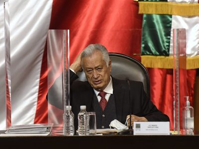 Pseudo “expertos” desprecian rescate de la industria eléctrica: Bartlett