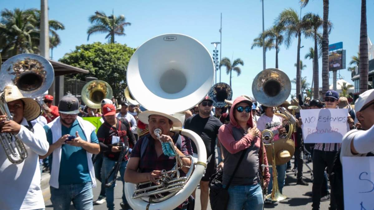 Protesta de músicos de banda en Mazatlán