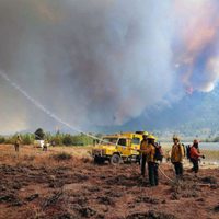 Incendio en Bariloche: brigadistas denunciaron que reciben viandas con comida cruda