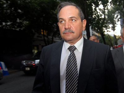 Por un desmayo, internaron al exgobernador de Tucumán y senador nacional, José Alperovich
