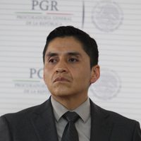 Dan prisión preventiva a exmando de la SEIDO por el caso Ayotzinapa