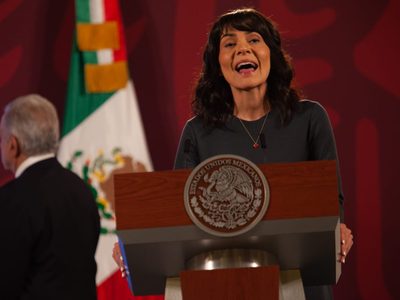 García Vilchis: el bache en el AICM es "la mentira de la semana"