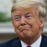 Trump se defiende, dice que no puede ser enjuiciado como expresidente
