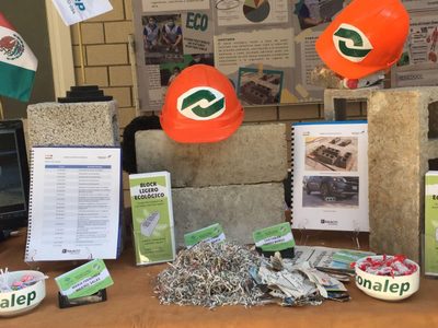 Conalep gana el Oro: Estudiantes crean un block ligero y ecológico a prueba de balas