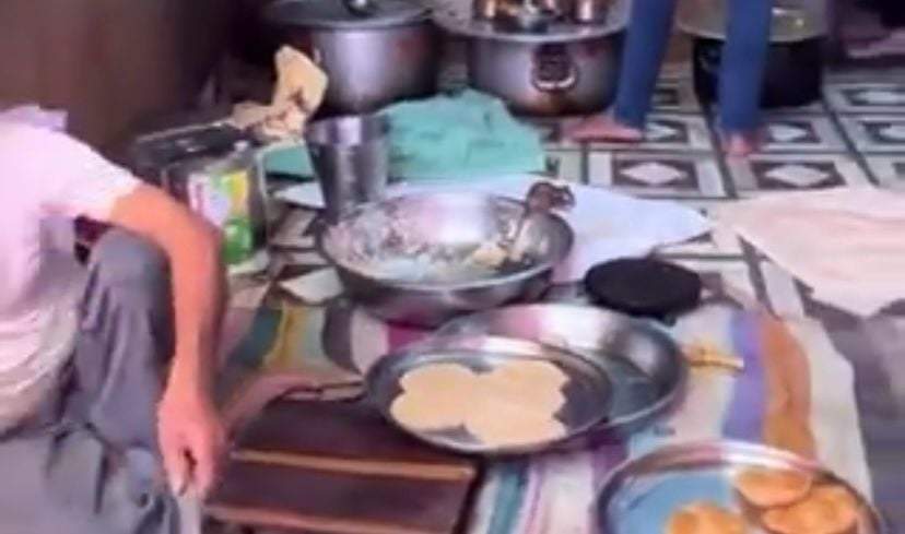 Como en Ratatouille, rata se pasea por la cocina