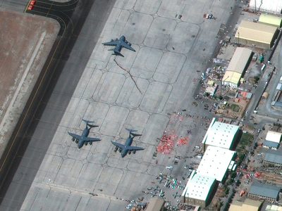 Ejército de EU admite que asesinó por error a 10 civiles en ataque en Kabul