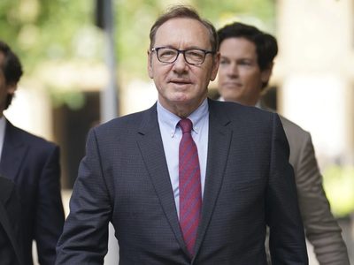 Jurado exonera a Kevin Spacey de acusaciones de agresión sexual