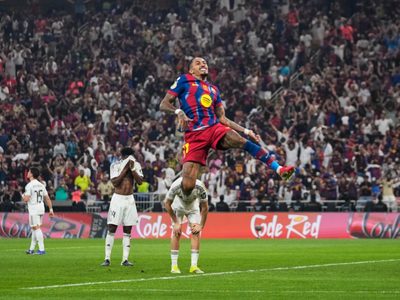 Barcelona derrota 3-2 al Real Madrid y gana la final de la Supercopa de España