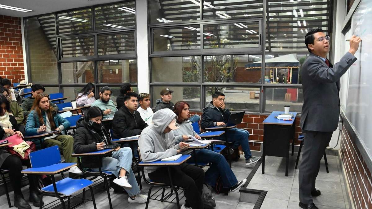 Docentes universitarios. Precariedad salarial