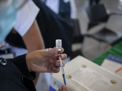 Inicia venta de vacunas contra covid-19 de Pfizer y Moderna; en estos lugares se podrán adquirir