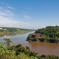 Tres argentinas fallecieron tras naufragar en el Río Paraná