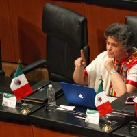 Senadores llaman a erradicar trata de personas y cuestionan el ‘casetazo’ de la SCT