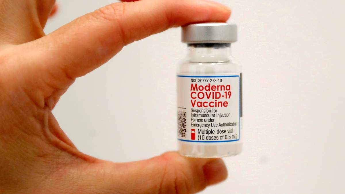 La vacuna contra el coronavirus del laboratorio Moderna. Fuente: (Twitter)