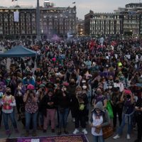 Marcha del 25N congregó a mil 500 personas en la CDMX; hubo 17 heridos