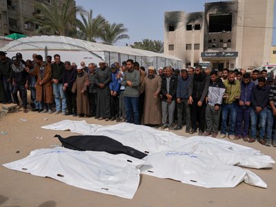 Ataques israelíes en Gaza matan a 24 personas, en su mayoría mujeres y niños