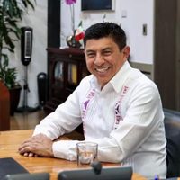 Advierten que Jara busca imponer rector en la Universidad Autónoma Benito Juárez de Oaxaca