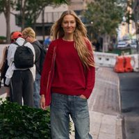 Frío, no te tenemos miedo: la prenda de moda que seguro tenés en casa y puede salvar tus looks esta temporada