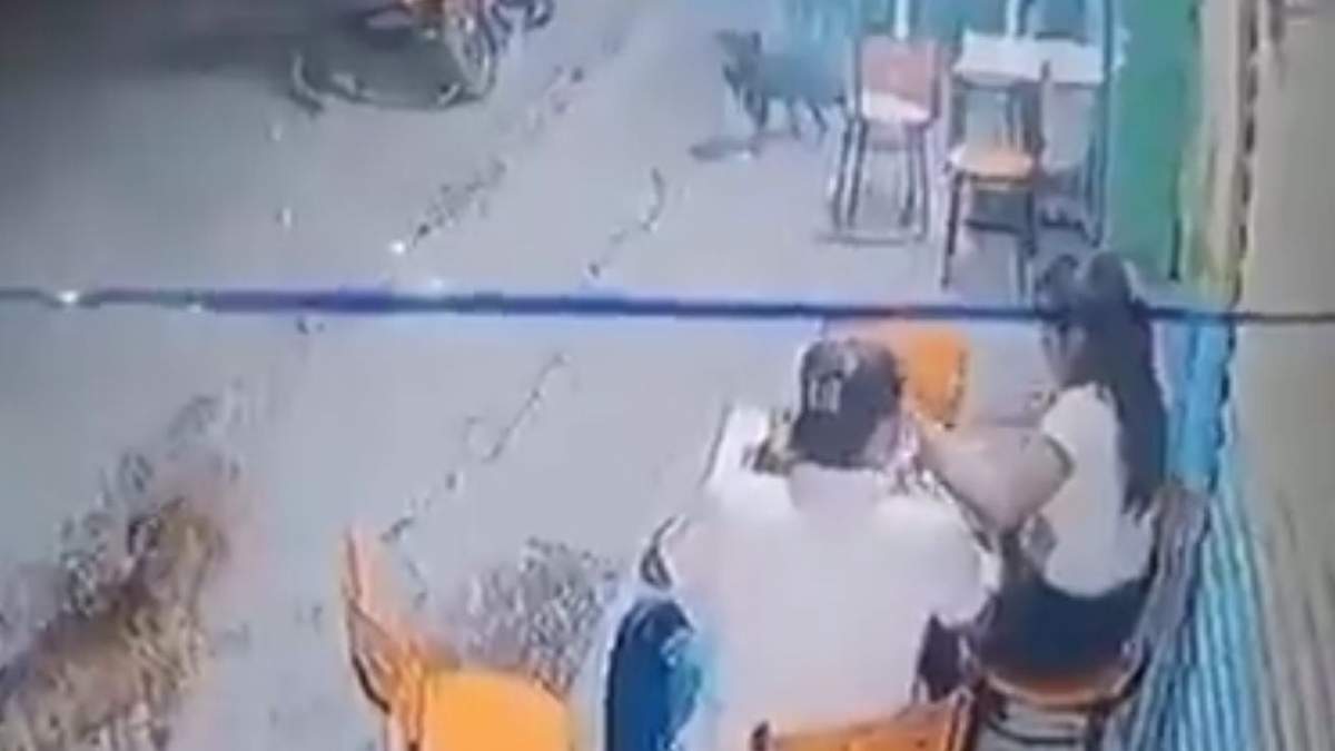 Mujer reacciona ante agresión de un hombre