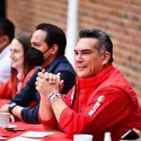 El líder nacional del PRI niega que la FGR esté investigando el origen de su fortuna