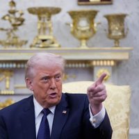Trump dice que en una escala del 1 al 10 su guerra contra Irán merece calificación de 15