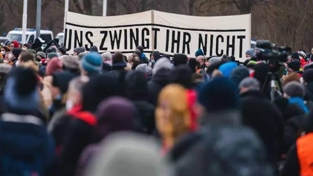 Manifestación contra las restricciones del coronavirus en Nuremberg, Alemania