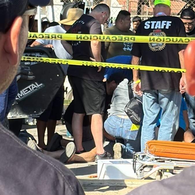 Dos muertos y dos lesionados en la carrera fuera de camino Baja 1000, organizada en el puerto de Ensenada, Baja California