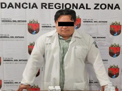 Fiscalía de Chiapas detiene a falso médico, aplicaba suero por vacunas covid-19