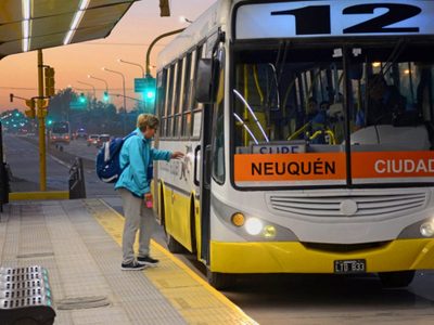 Fin de semana largo: uno a uno, cómo funcionarán los servicios en Neuquén