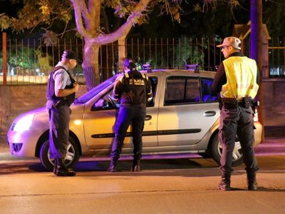 Detectaron tres conductores alcoholizados y retuvieron 6 autos durante los operativos de tránsito