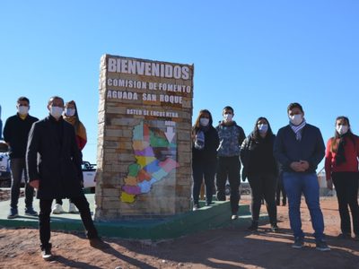 Omar Gutiérrez recorrió el pueblo tras la explosión de la escuela albergue
