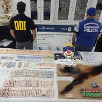 A una mujer se le acabó el “cuento del tío” y quedó detenida tras una serie de allanamientos