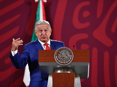 AMLO niega injerencia en "carpetazo" de investigación contra su hermano Pío López