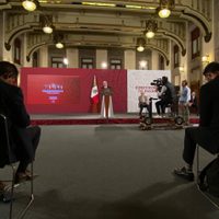 Ordena TEPJF al INE analizar medidas que buscaban acotar opiniones de AMLO sobre alianzas