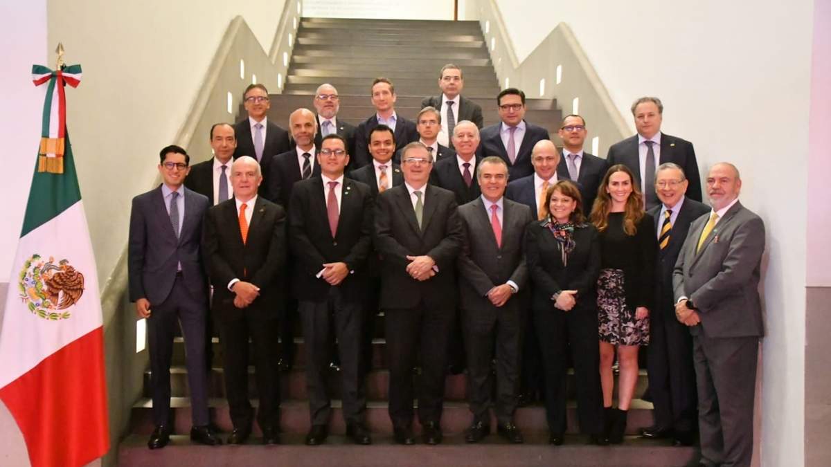 El canciller con los miembros del CCE